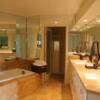 Villa Malibu
Master Bathroom
4" Flourescent Recessed Lighting